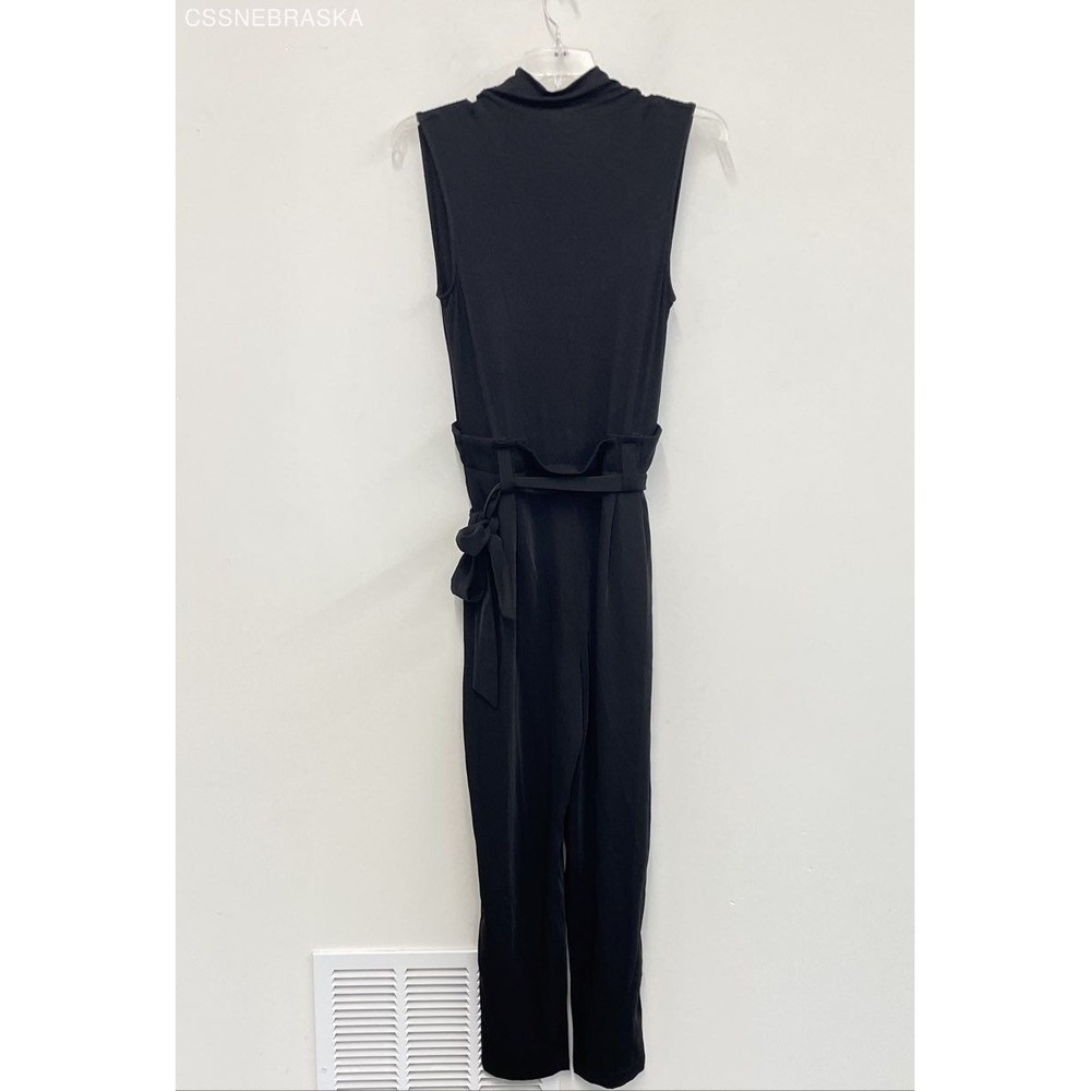 Jennifer Lopez Black Sleeveless Jumpsuit Neck Line Black - Size‎ M